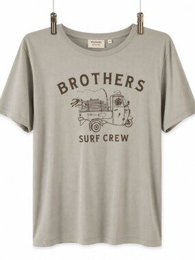 Brothers Cinque Terre Surf Crew Graphic T-Shirt Size Small | Beach Tee